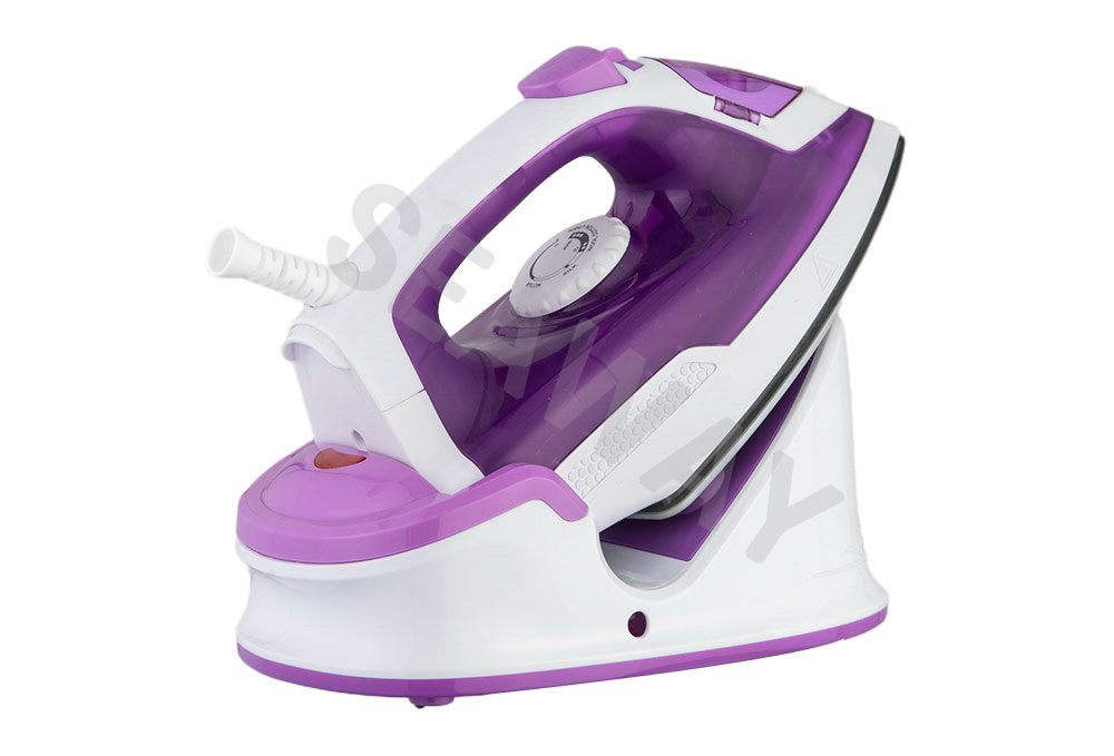 SW-105D Tanpa Kabel menggunakan / Kering / Spray / Steam Iron