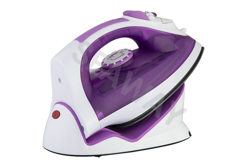 SW-2788B 110 / 240V Tanpa Kabel menggunakan seterika wap