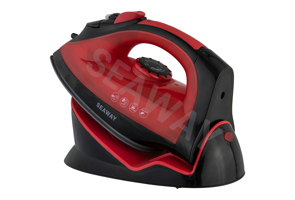 SW-2788B 110 / 240V Tanpa Kabel menggunakan seterika wap